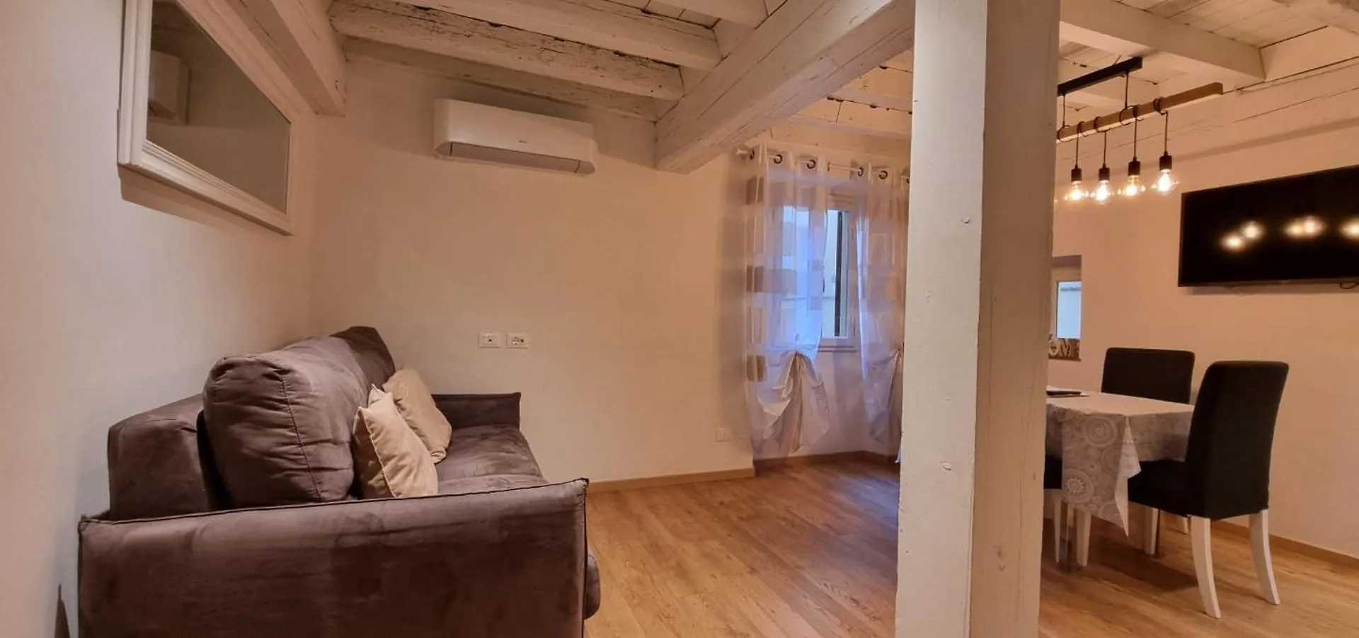 Tornabuoni - Flo Apartments Florence Italy